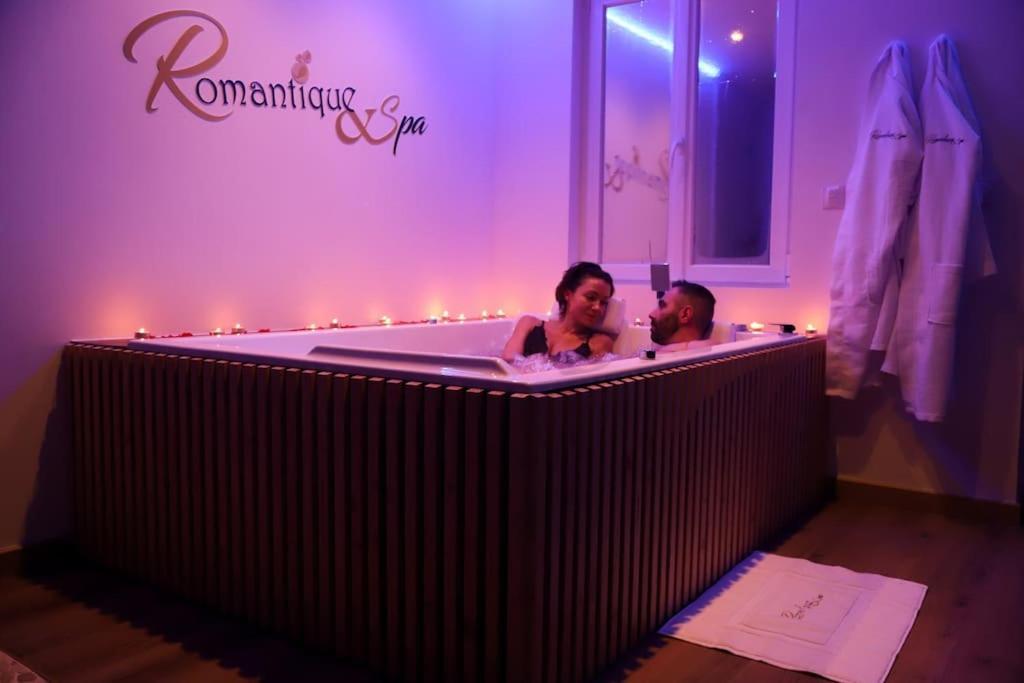 Love Room Unique - Sauna / Jacuzzi Charleville-Mézières Exterior foto
